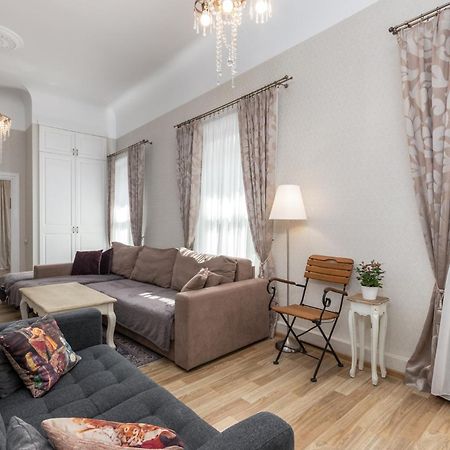 Elegant Apartment In Historical Centre & Free Locked Parking Ρίγα Εξωτερικό φωτογραφία